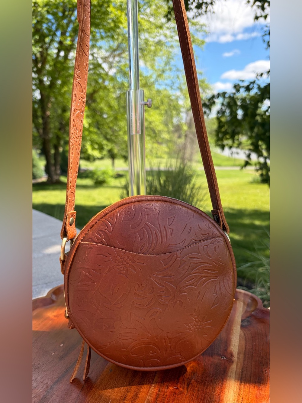 Portland Leather Meadow Embossed Small Circle Crossbody Like New